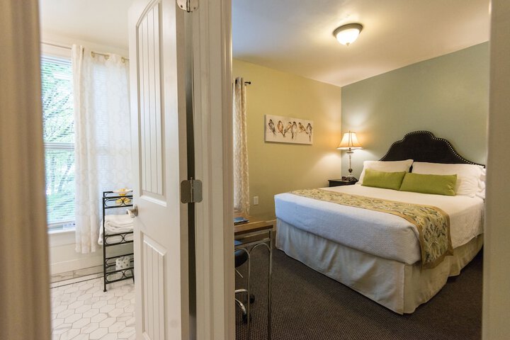 Room 40 of 115