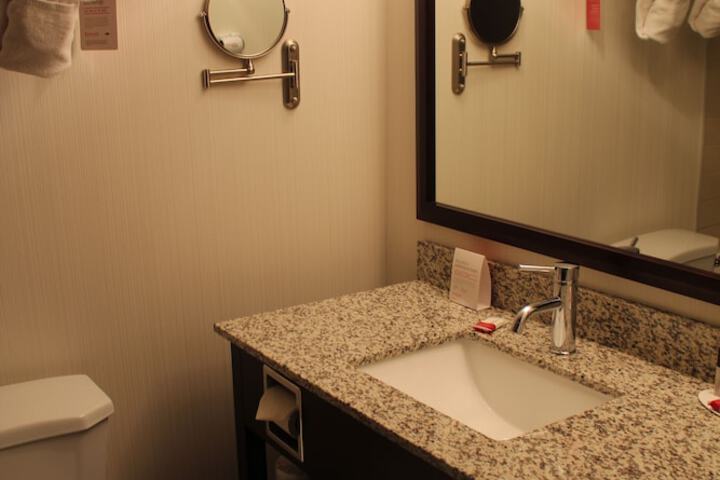 Ramada Plaza by Wyndham Regina Downtown