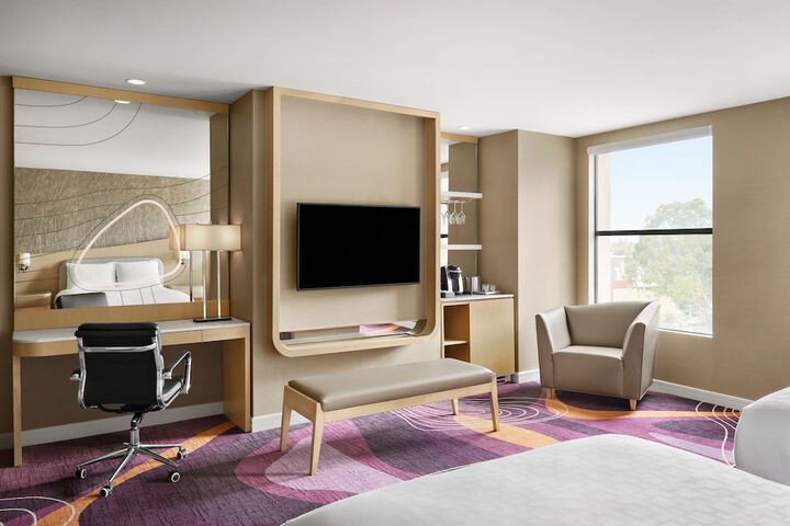 Room 15 of 48