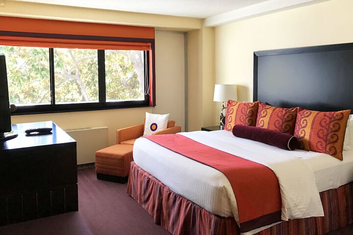 Room 36 of 108