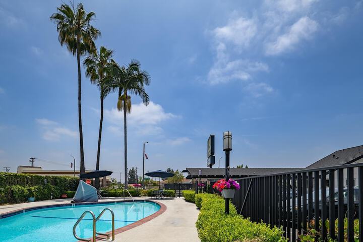 Pool 8 of 36