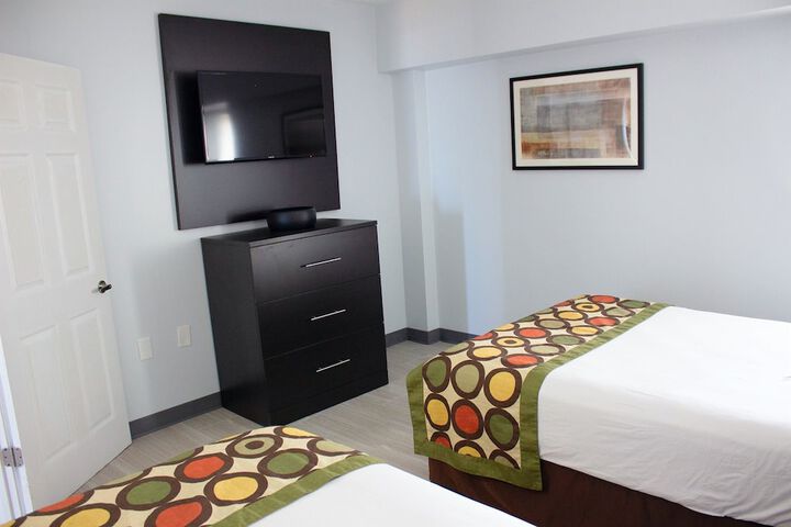 Room 7 of 36