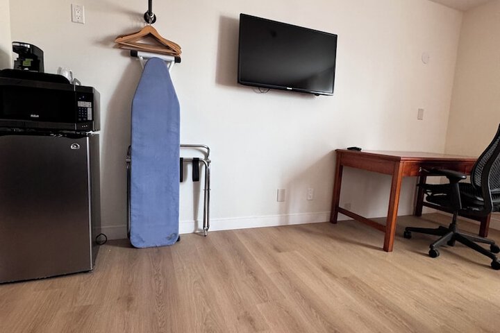 Room 16 of 41