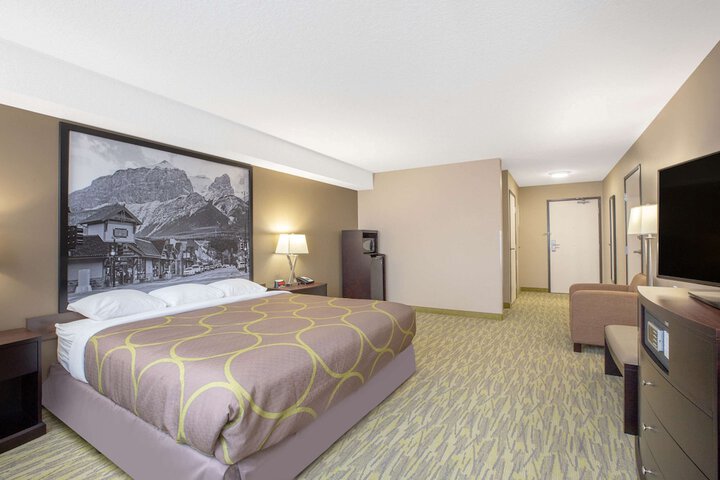 Room 48 of 67