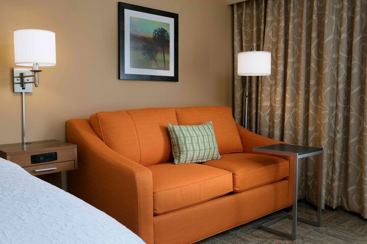 Room 10 of 20