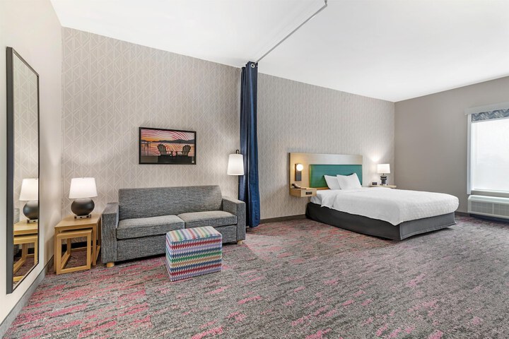 Home2 Suites by Hilton Queensbury Lake George