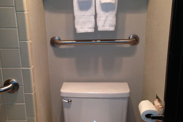 Room 5 of 14