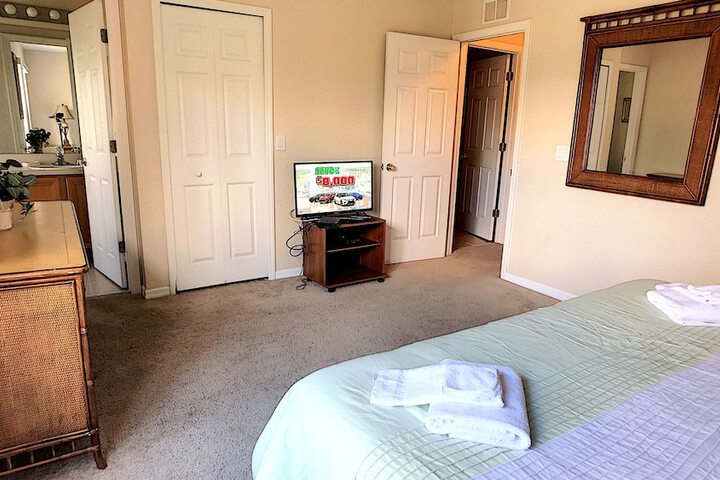 Room 9 of 31