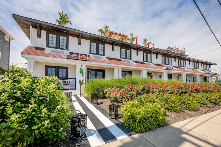 Hotel 2 of 43