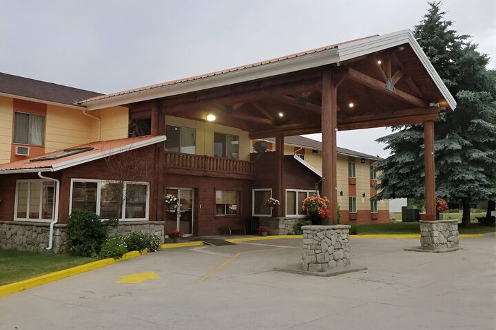 Sandpoint Inn