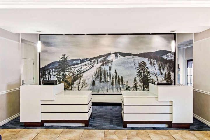 Hotel Interior 14 of 57