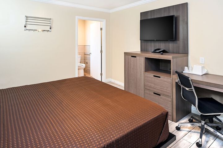 Room 40 of 43