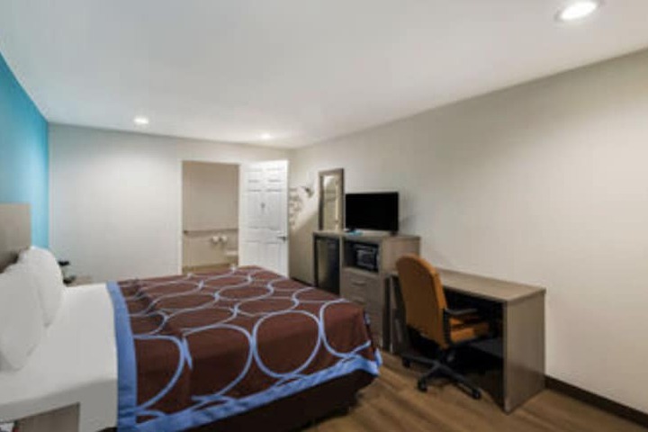 Room 26 of 29