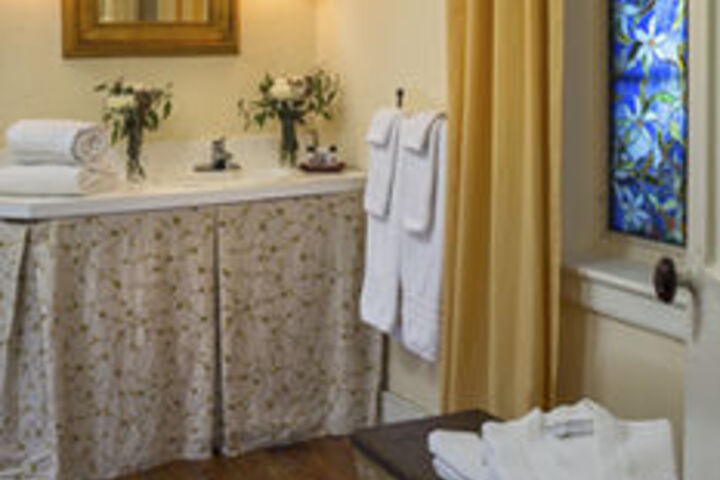 Historic Smithton Inn