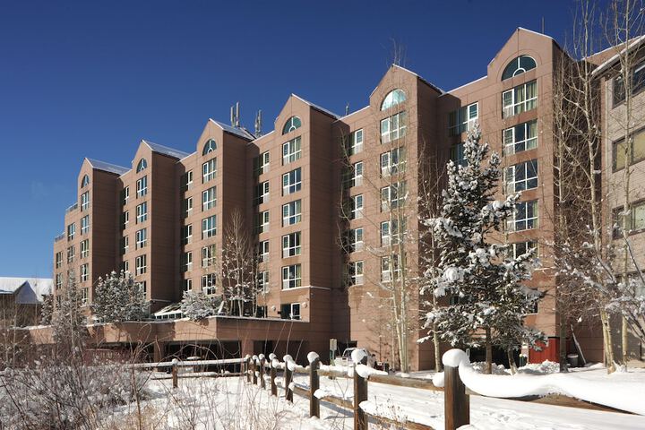 Hotel 4 of 67