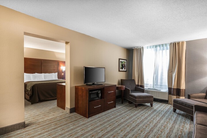 Room 22 of 34