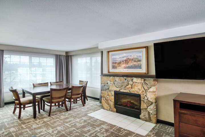 Holiday Inn West Yellowstone by IHG.
