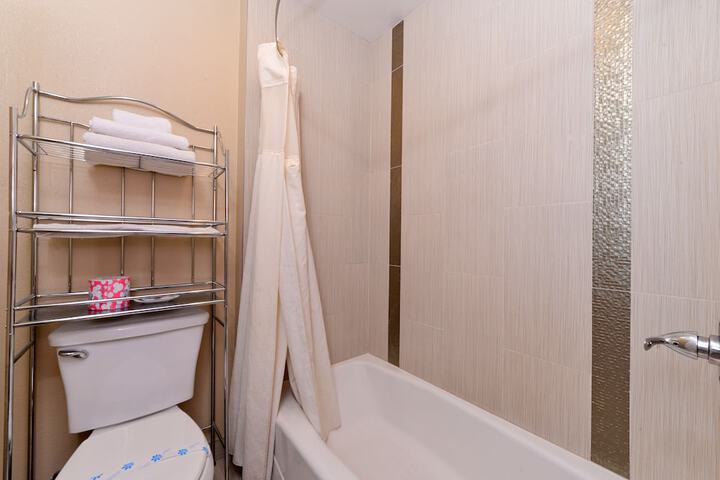 Room 8 of 15