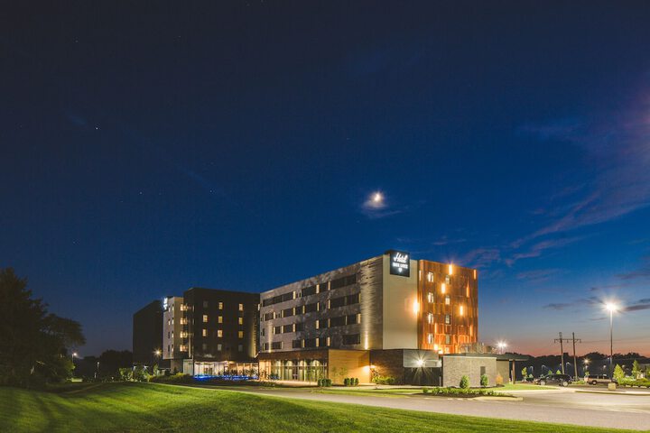 Hotel 2 of 48