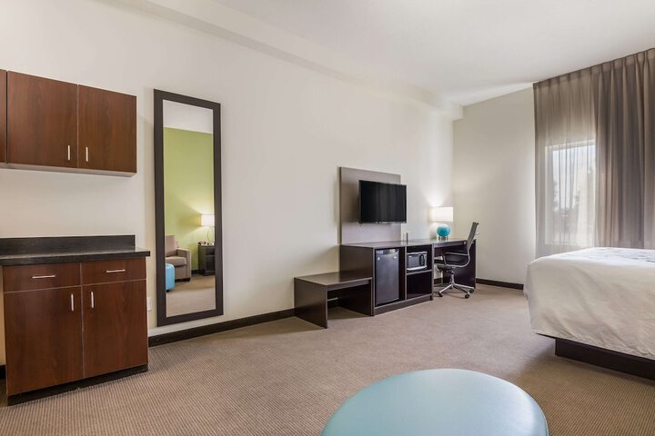 Room 48 of 72