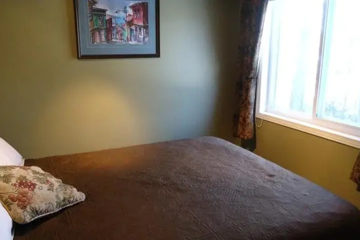 LITTLE ISLAND LAKE GUEST SUITE