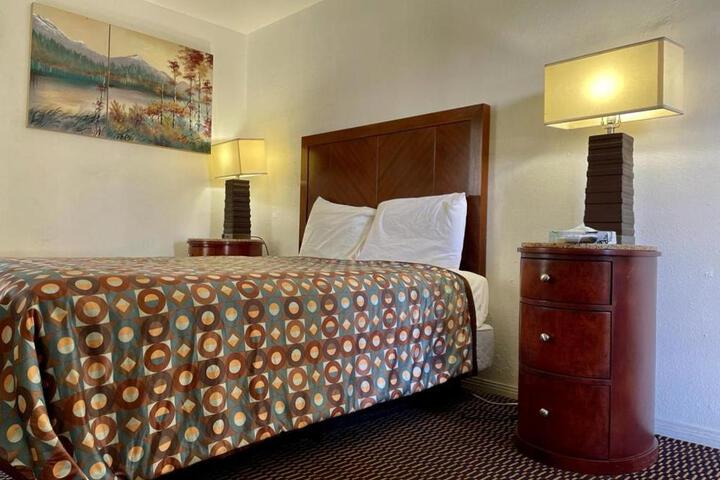 Desert Inn