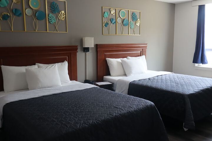Town Centre Inn - Parry Sound
