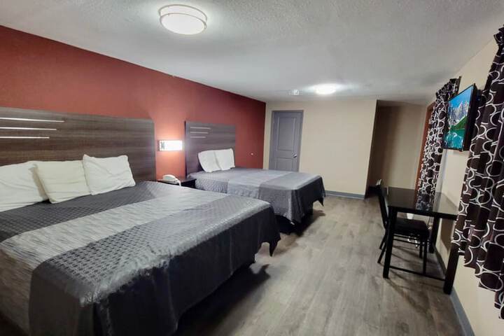 Budget Inn & Suites