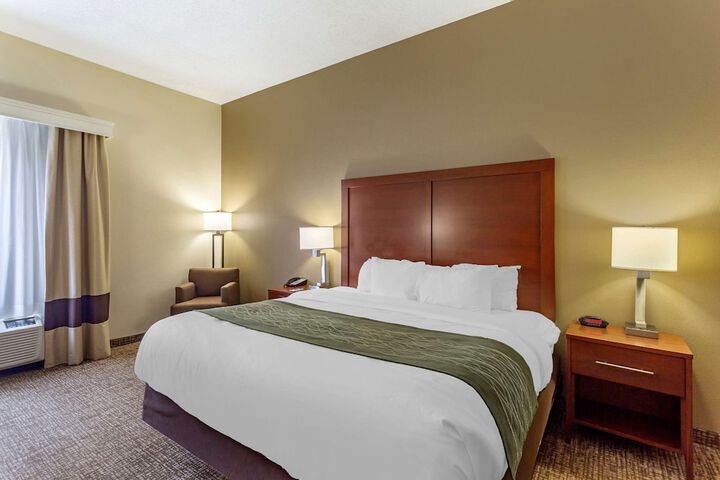 Comfort Inn & Suites Cave City