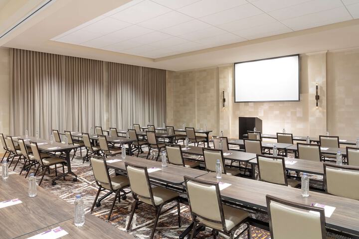 Hyatt Place Sandestin at Grand Boulevard
