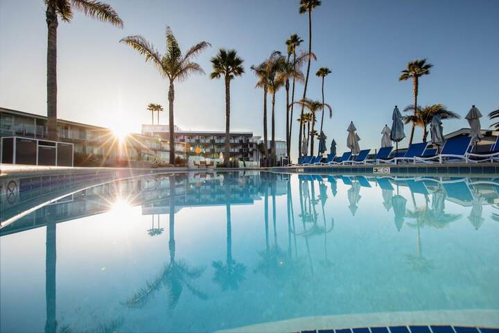 SeaCrest OceanFront Hotel