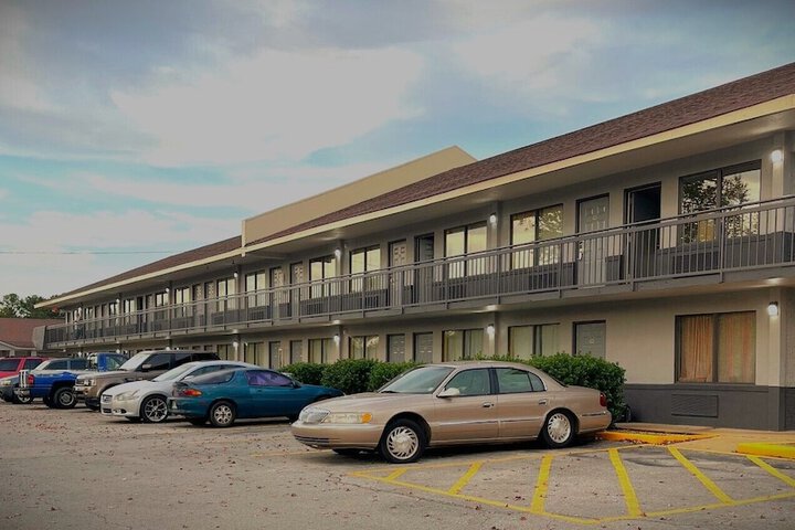 Hotel 4 of 15