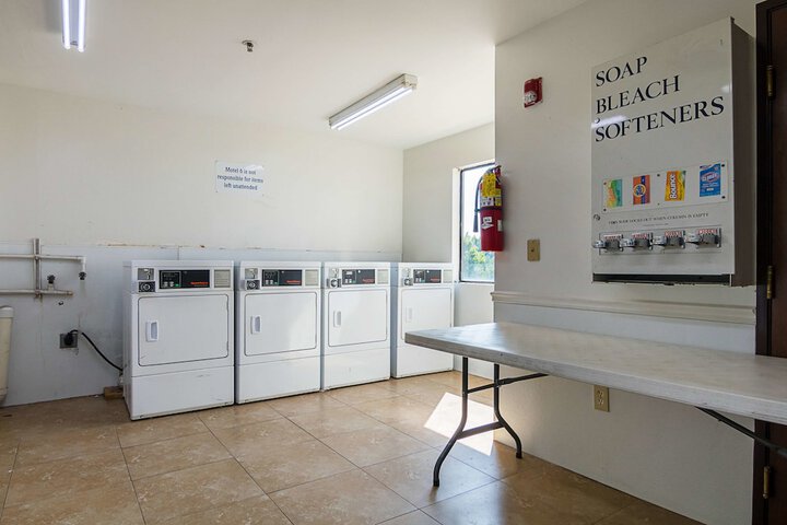Room 15 of 40