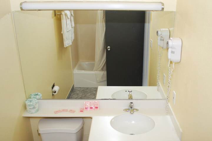 Room 25 of 26