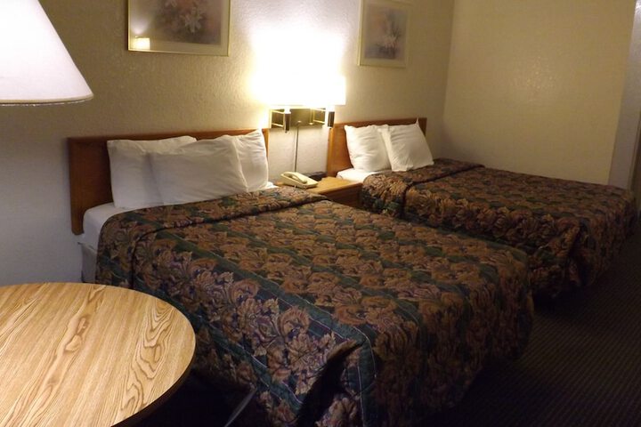 Room 27 of 30