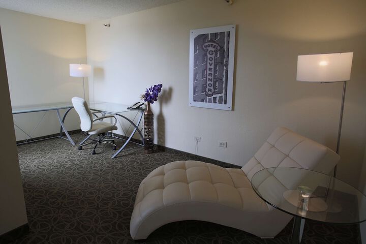 Room 34 of 64