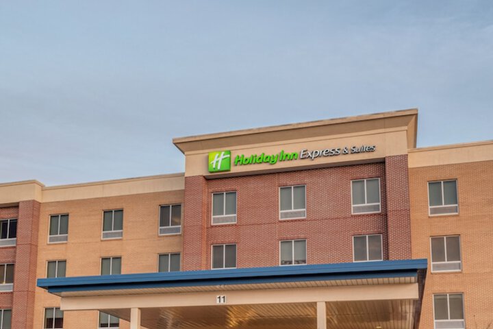 Holiday Inn Express & Suites St. Louis - Chesterfield by IHG