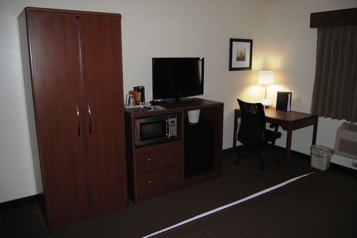 Room 33 of 52