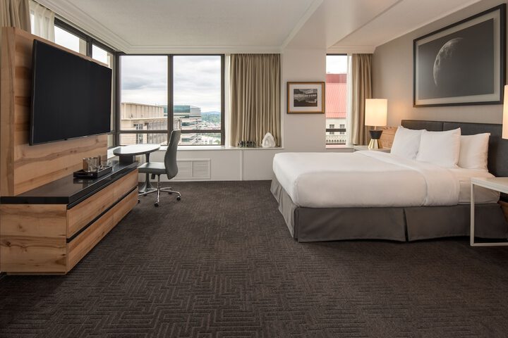 Room 27 of 63