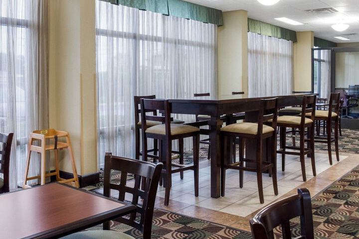 Quality Inn Cleveland MS