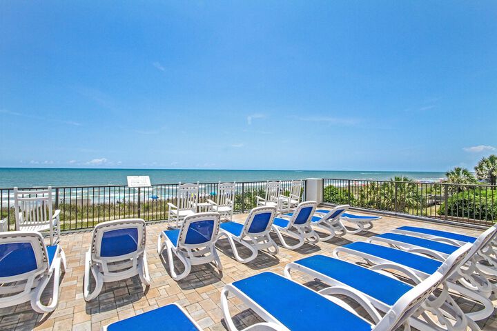 Sundeck 97 of 106