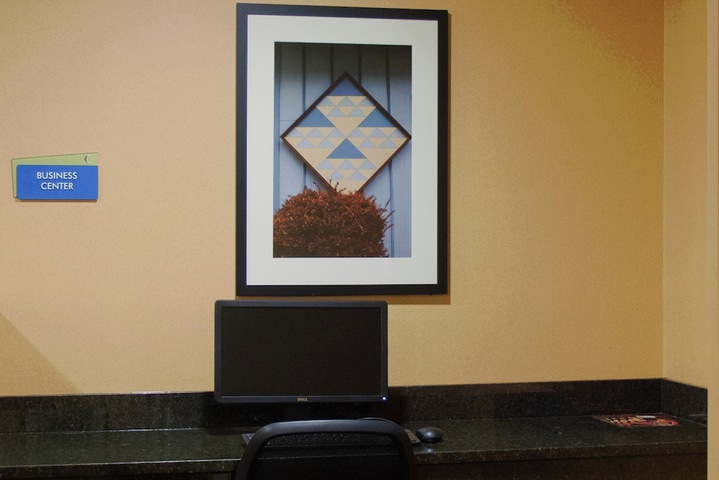 Cobblestone Inn & Suites - Winterset IA