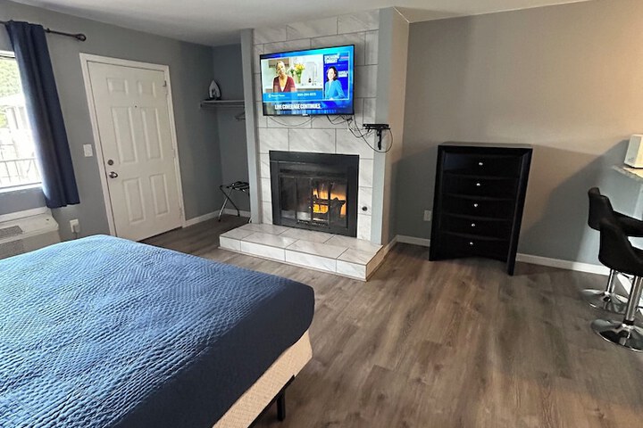 Room 47 of 80