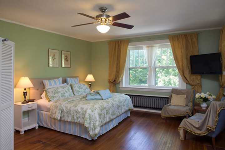 Room 44 of 58