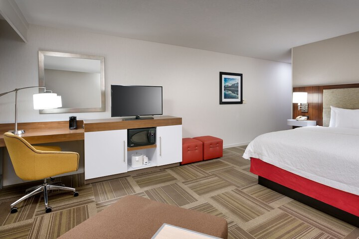 Room 28 of 39