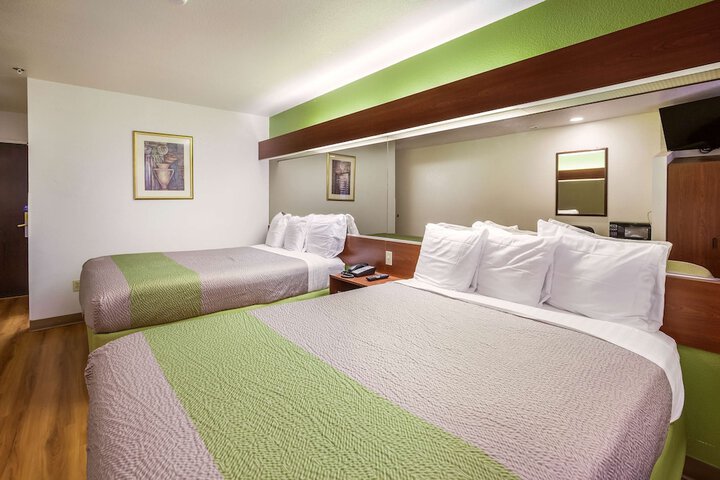 Motel 6 Dixon CA