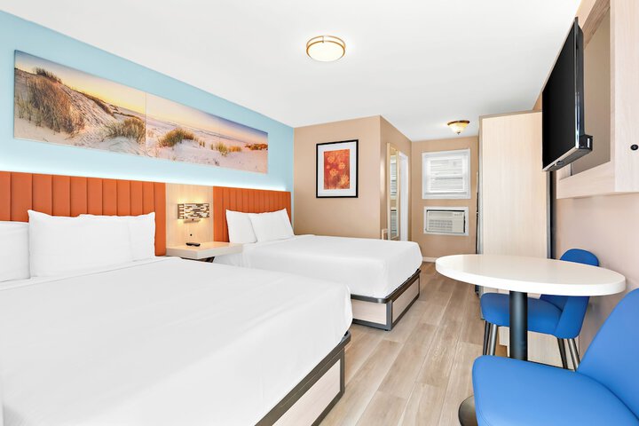 Room 14 of 23