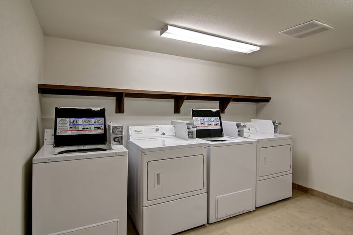 Room 16 of 27