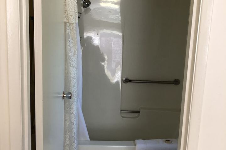 Room 17 of 42