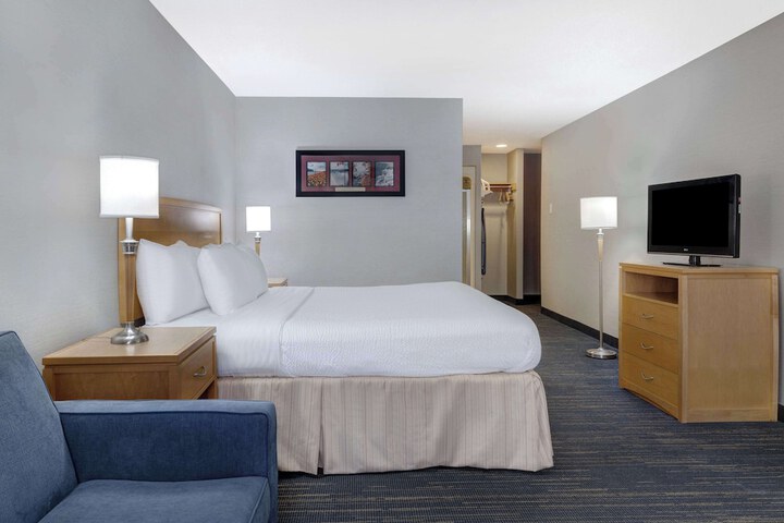 Room 36 of 37